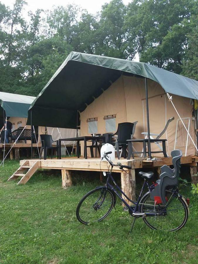 Safari tent at Camping le Roptai Hotel Rochefort Exterior foto